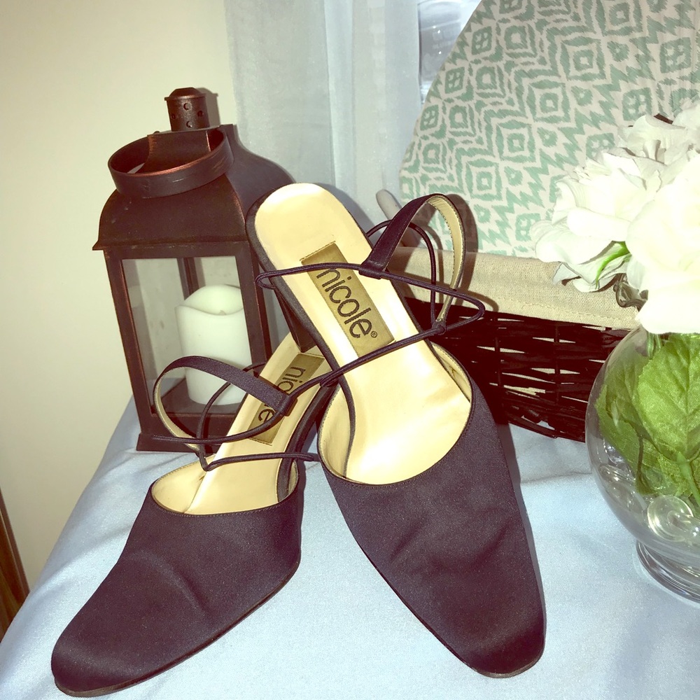 Nicole navy blue heels EUC